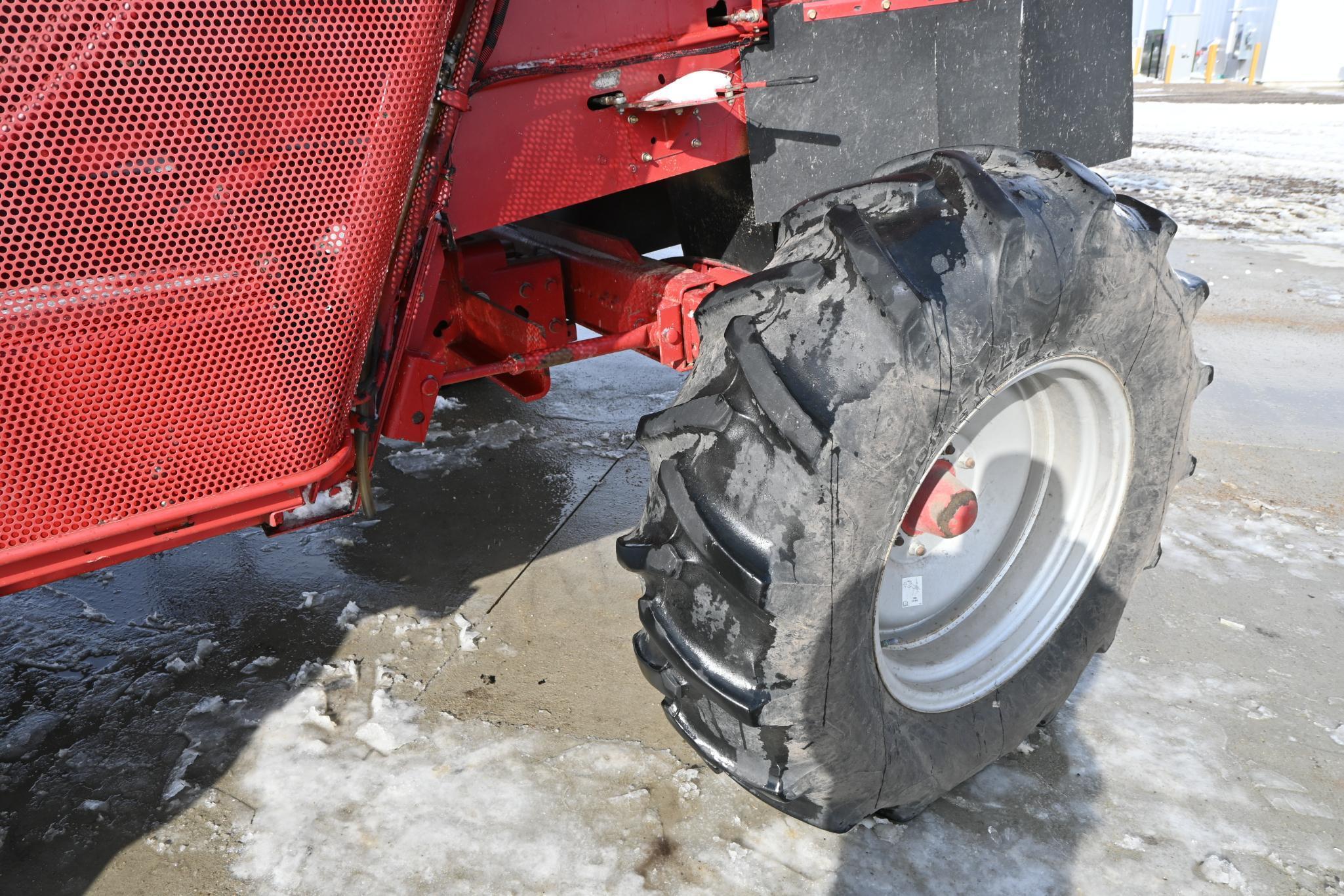2001 Case IH 2388 2wd combine