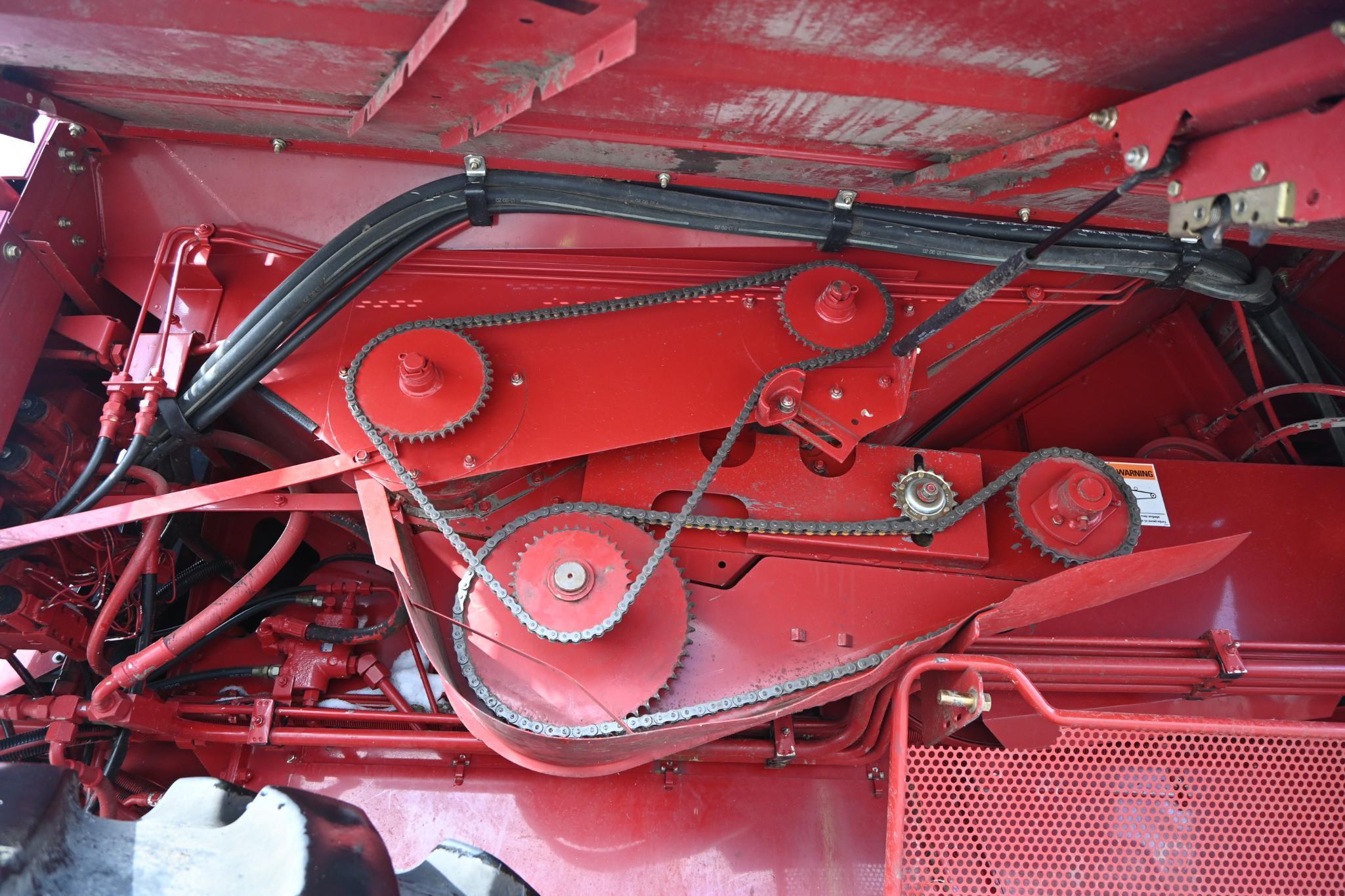 2001 Case IH 2388 2wd combine