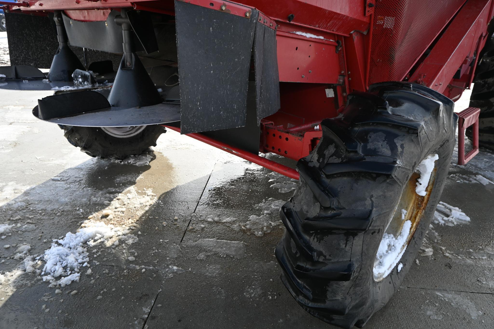2001 Case IH 2388 2wd combine