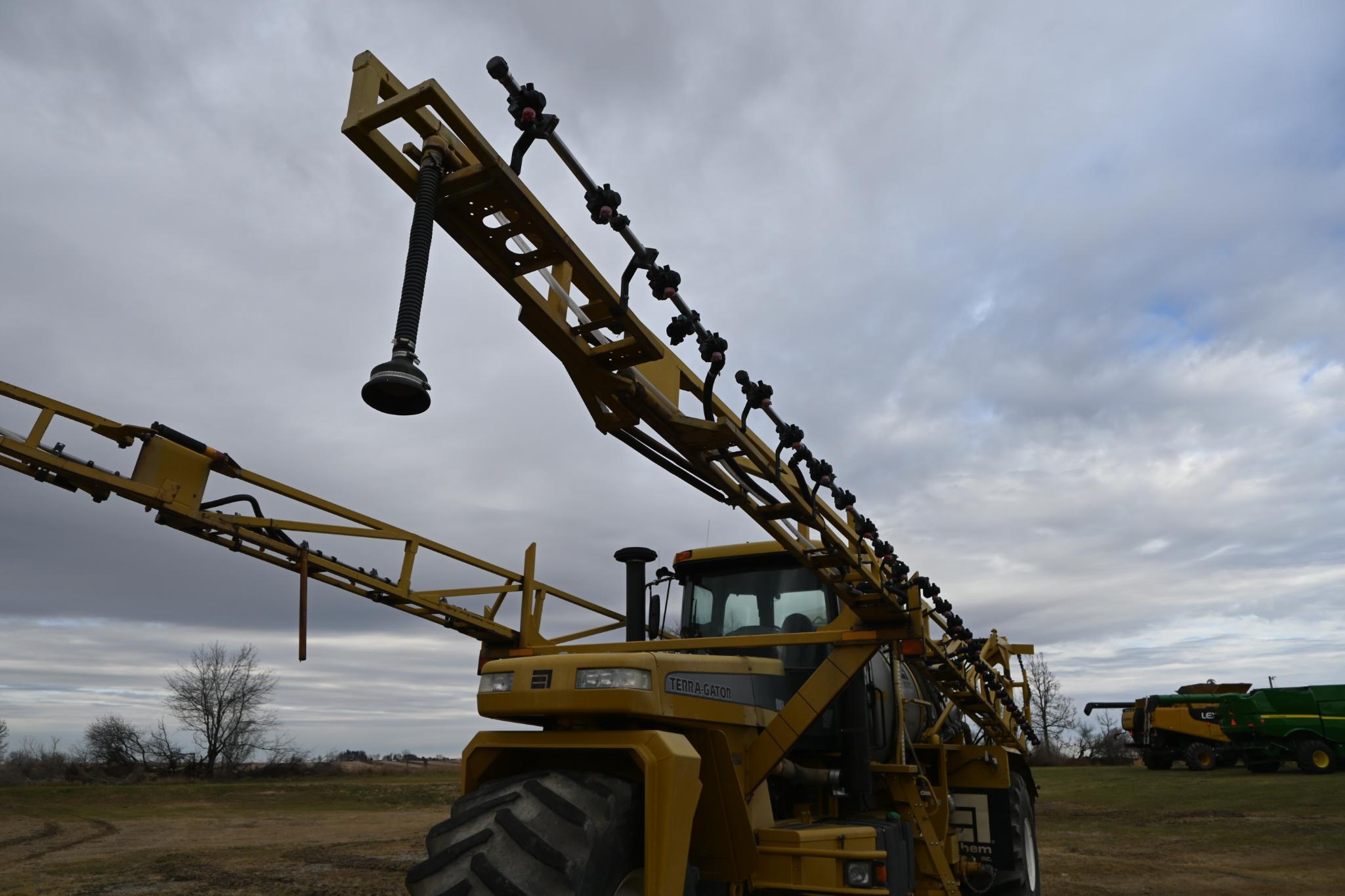 2003 Ag Chem TerraGator 8103 self propelled sprayer