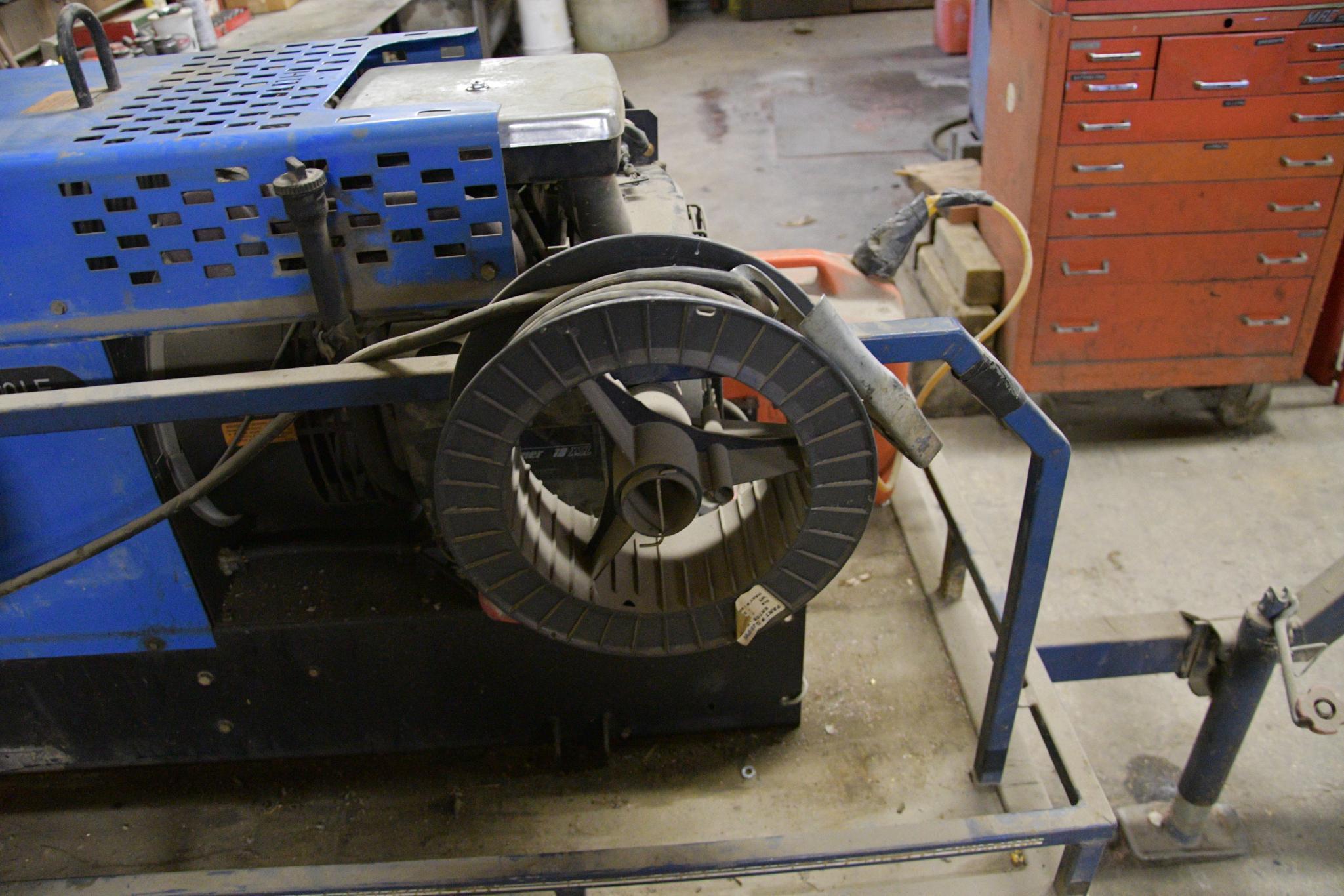 Miller AEAD-200LE welder/generator