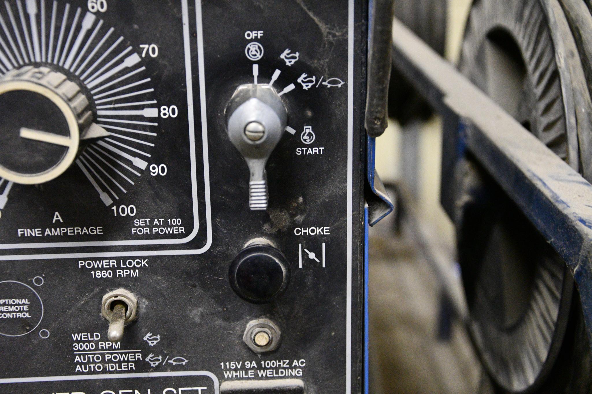 Miller AEAD-200LE welder/generator
