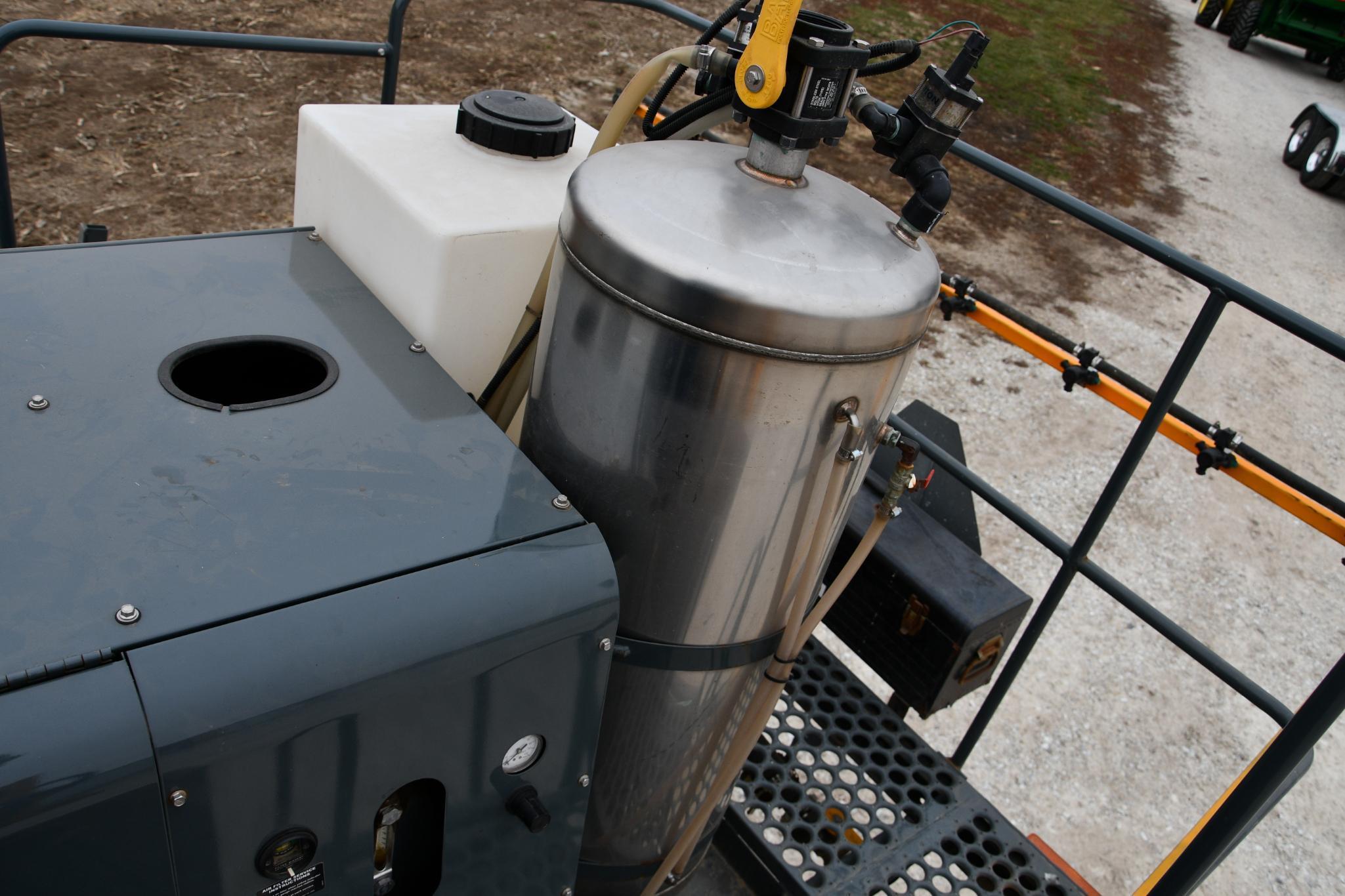 2012 Hagie DTS-10 10 sprayer