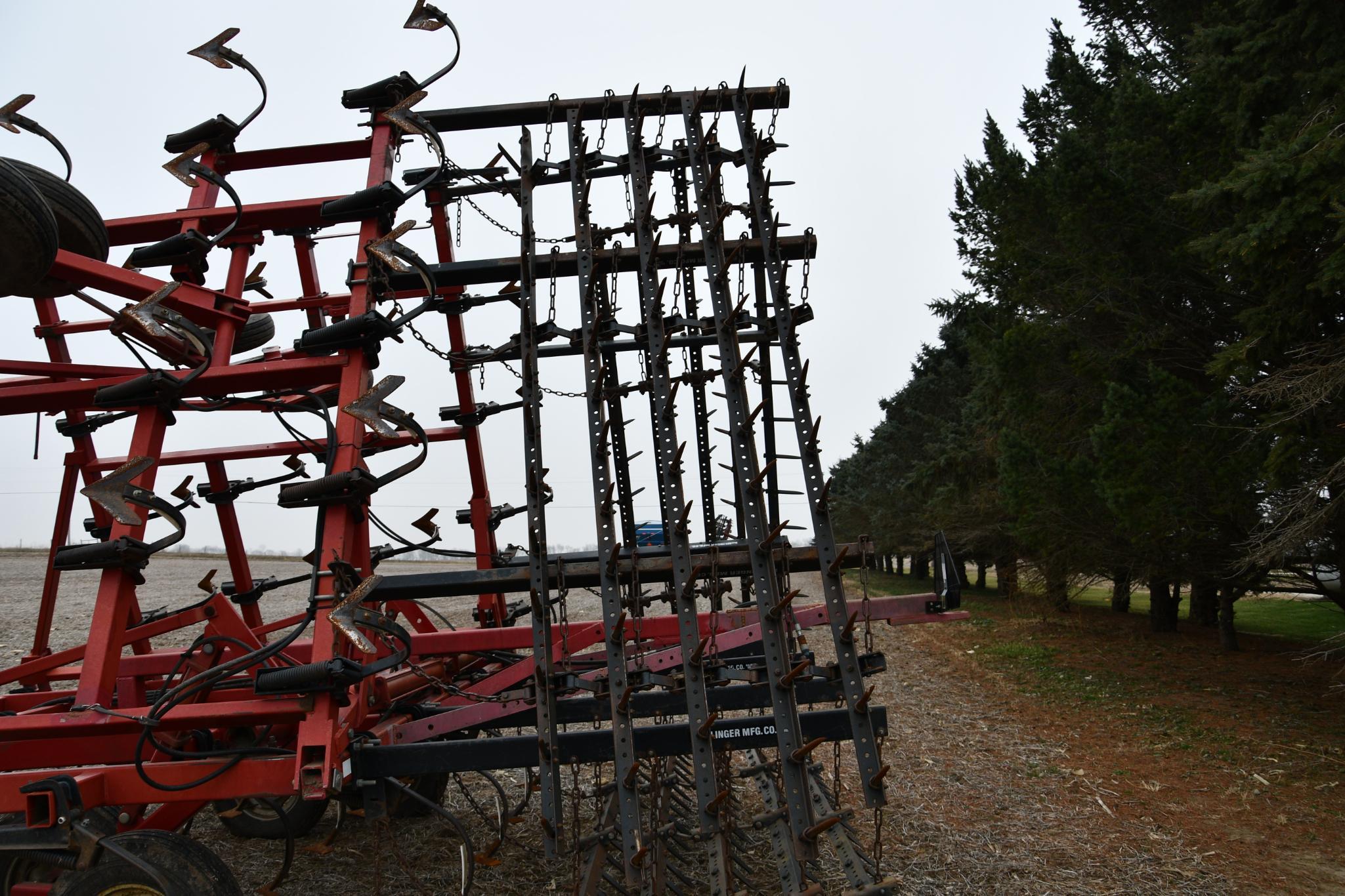 Case-IH 4800 32' field cultivator