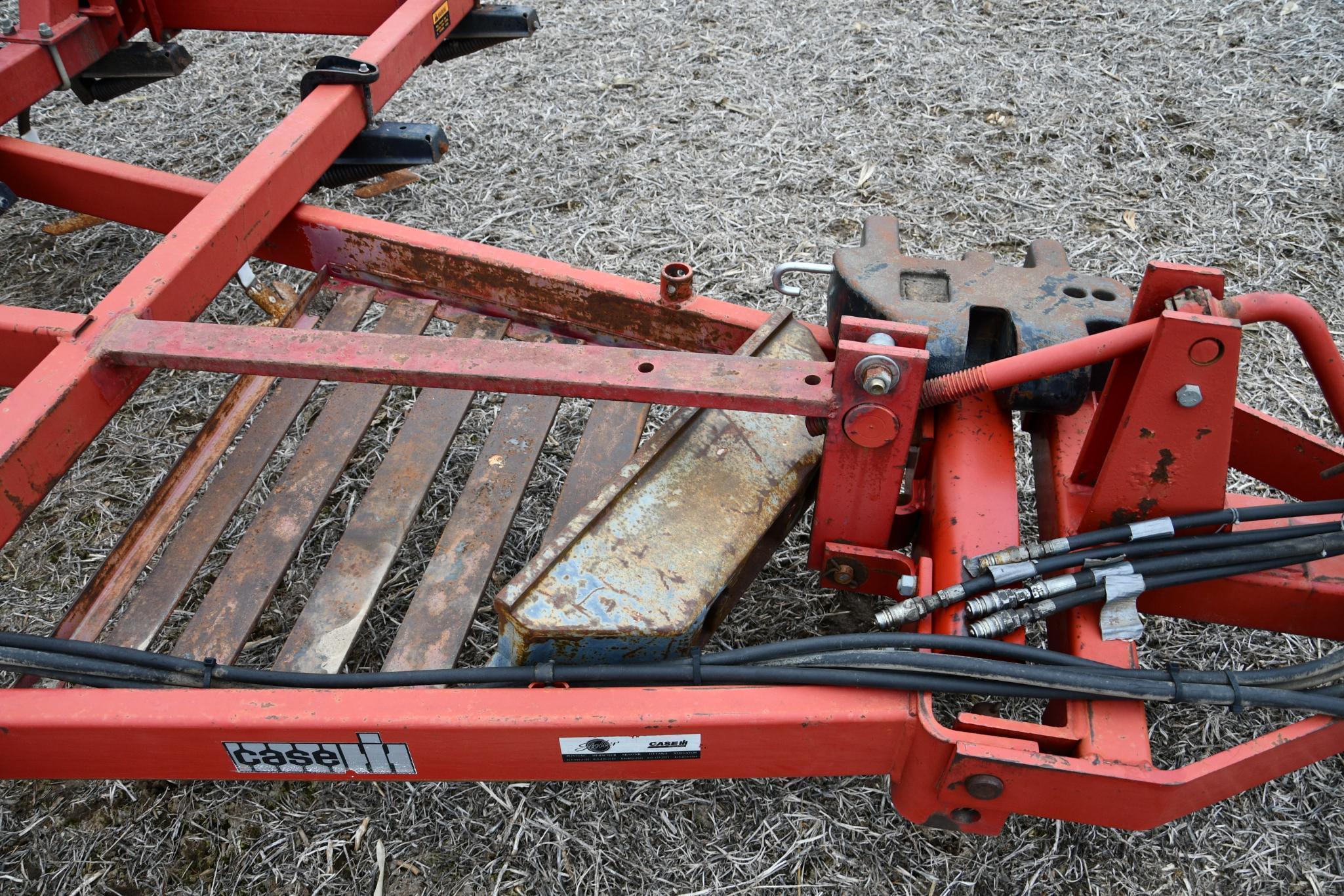 Case-IH 4800 32' field cultivator
