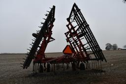 Case-IH 4800 32' field cultivator