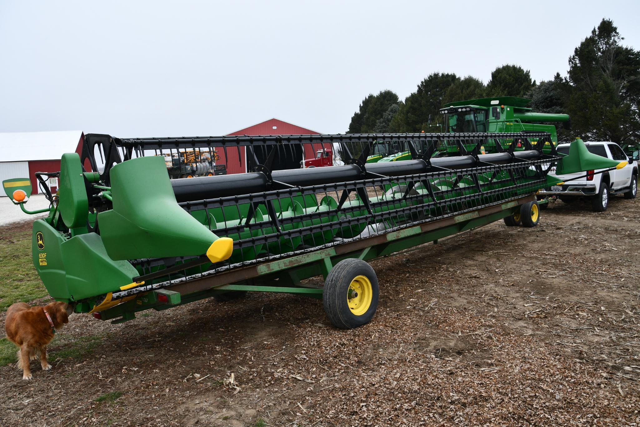2009 John Deere 630F 30' HydraFlex platform
