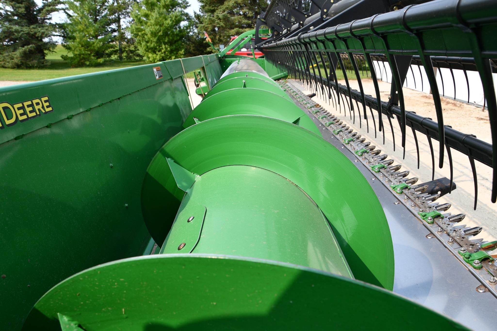 2012 John Deere 625F 25' HydraFlex platform