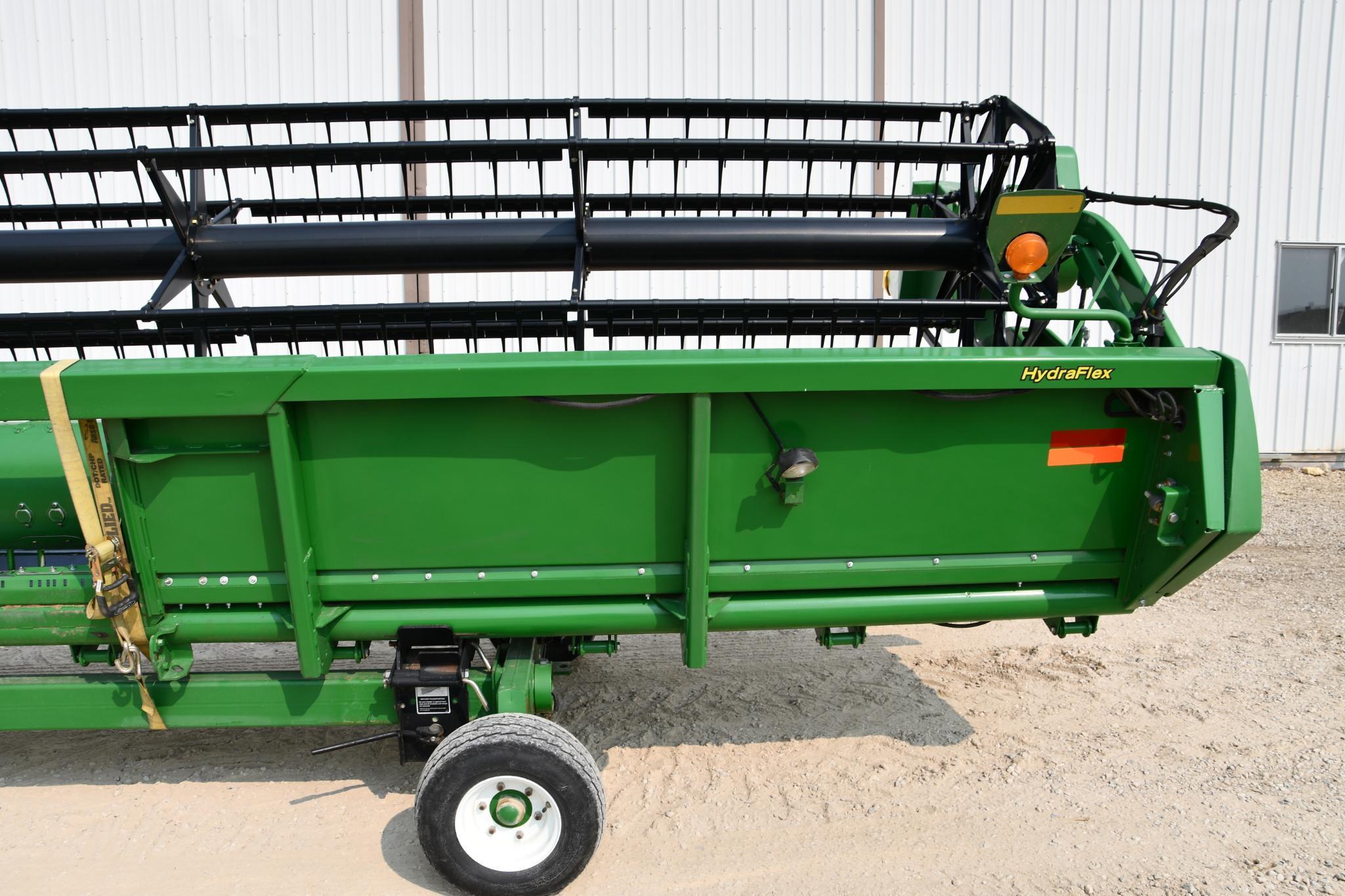 2012 John Deere 625F 25' HydraFlex platform
