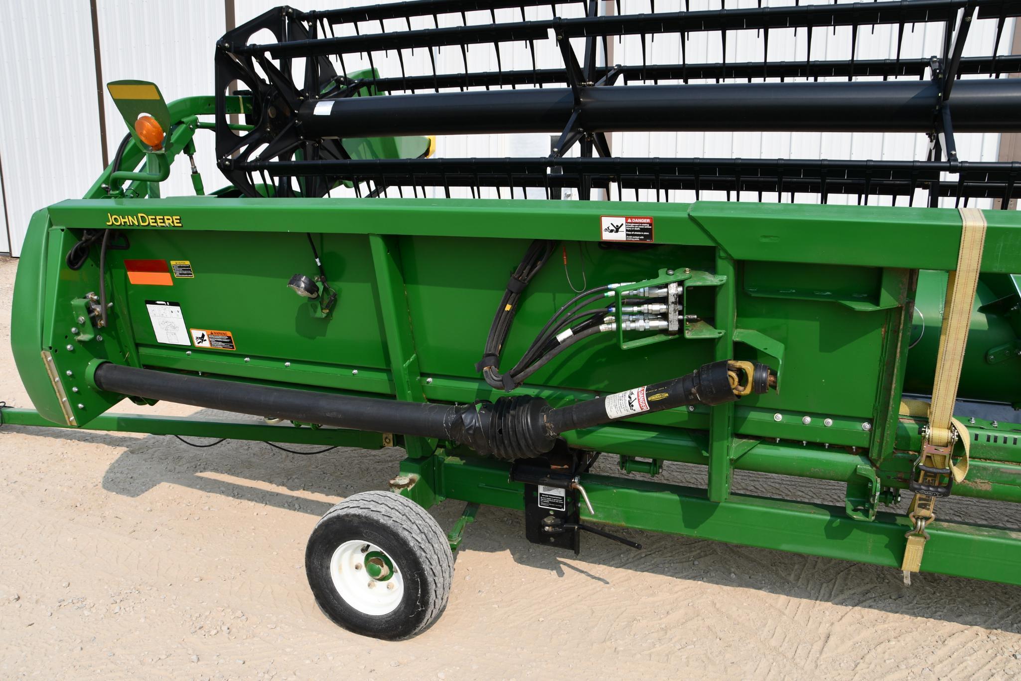 2012 John Deere 625F 25' HydraFlex platform