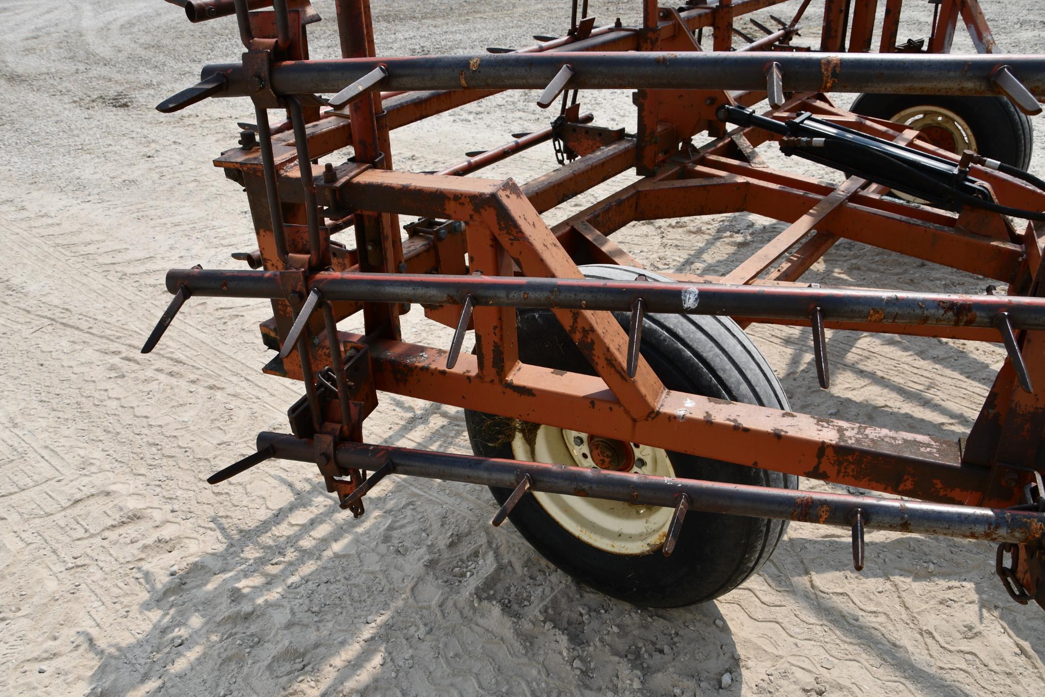 McFarlane 32' 8-bar harrow