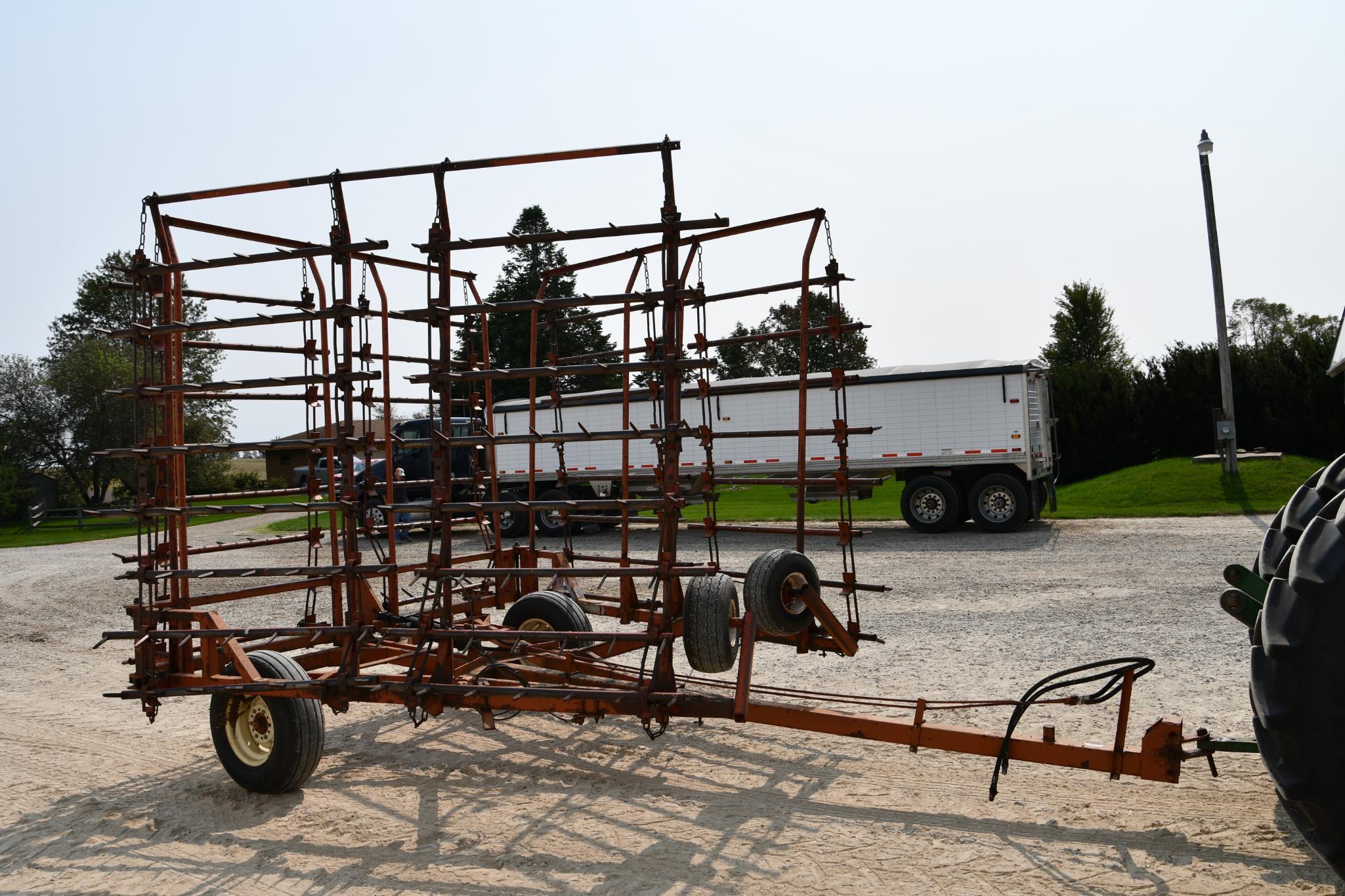 McFarlane 32' 8-bar harrow