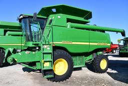 2006 John Deere 9560 STS 4wd combine