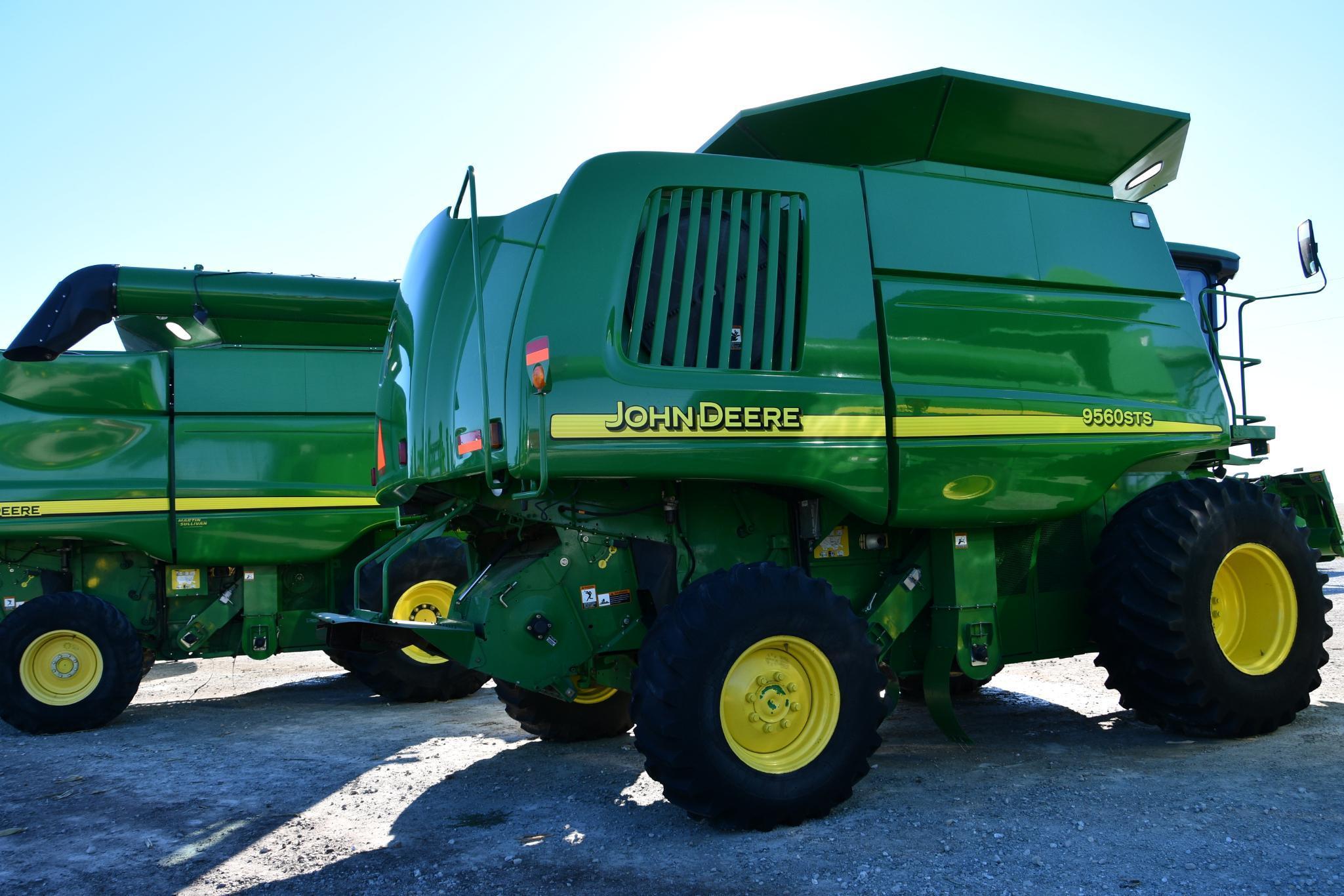 2006 John Deere 9560 STS 4wd combine