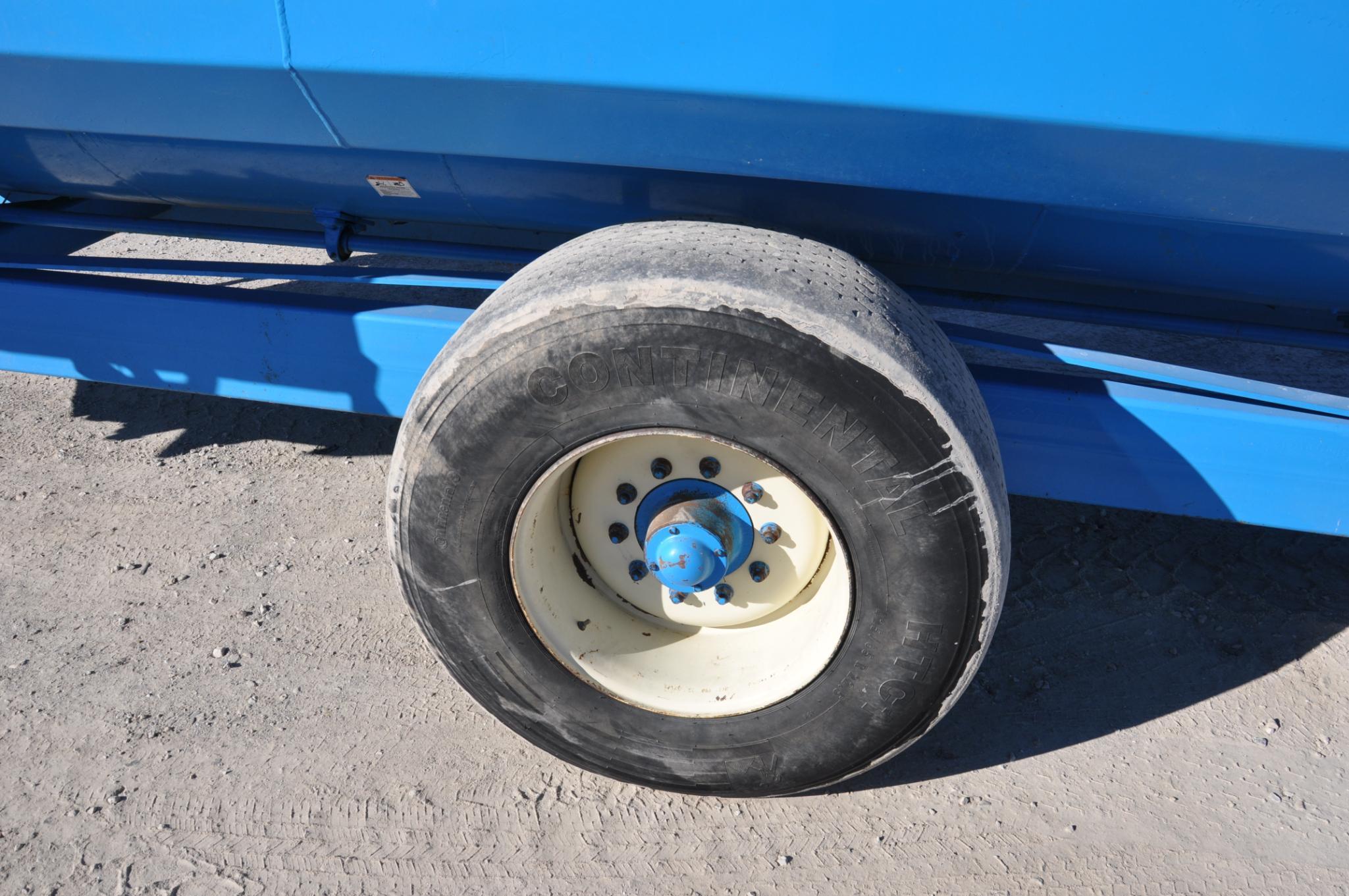 Rissler TR488 feed wagon