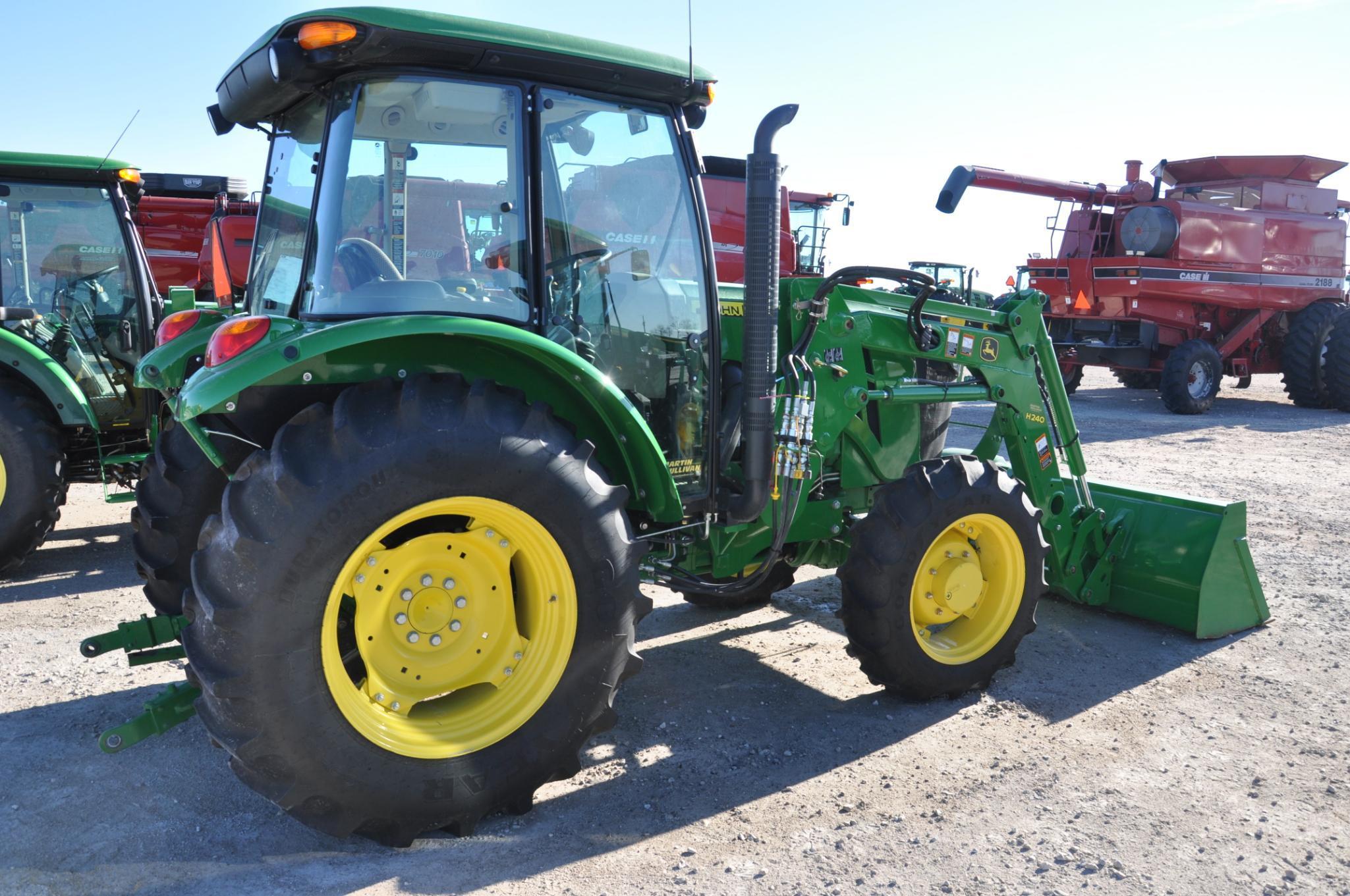 2014 John Deere 5085E MFWD tractor w/loader