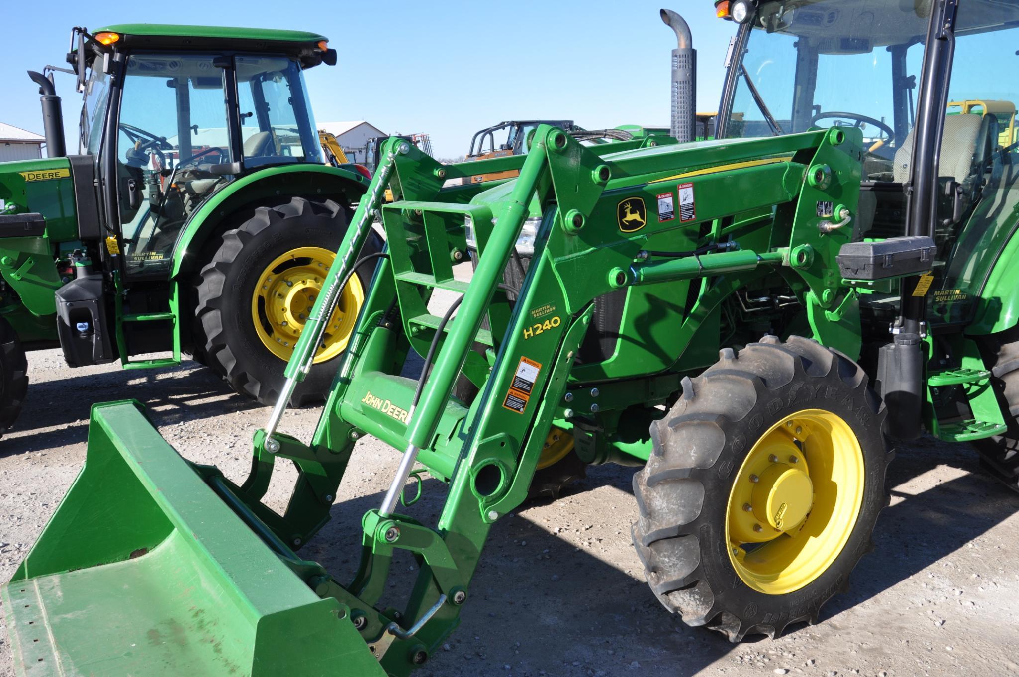 2014 John Deere 5085E MFWD tractor w/loader