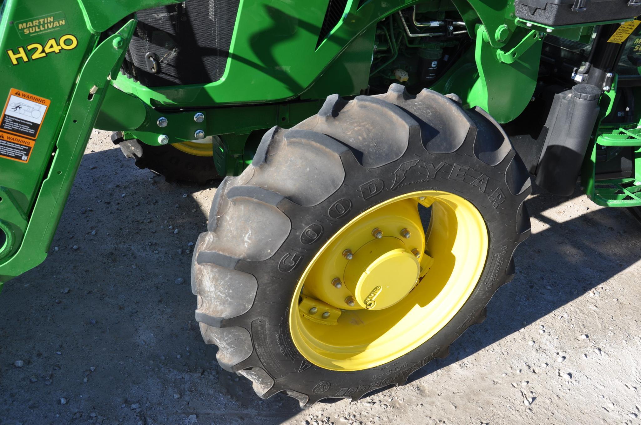 2014 John Deere 5085E MFWD tractor w/loader