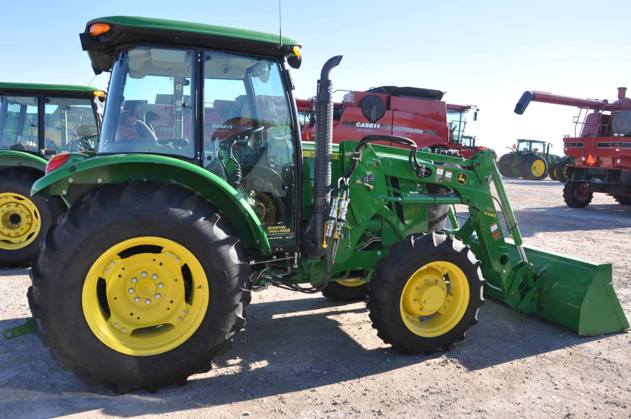 2014 John Deere 5085E MFWD tractor w/loader