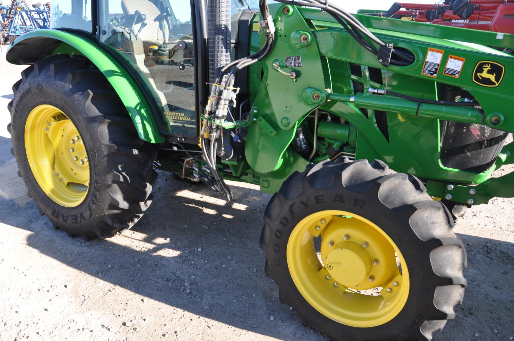 2014 John Deere 5085E MFWD tractor w/loader