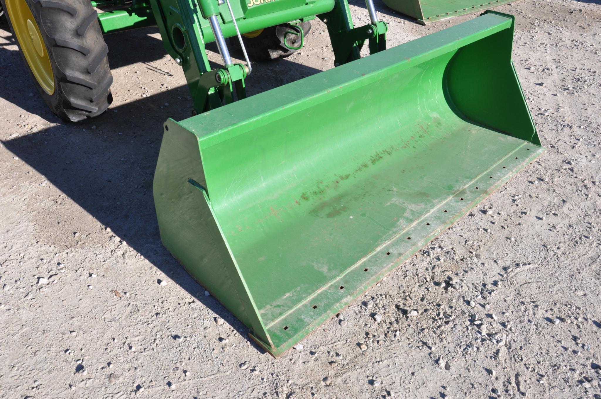 2014 John Deere 5085E MFWD tractor w/loader