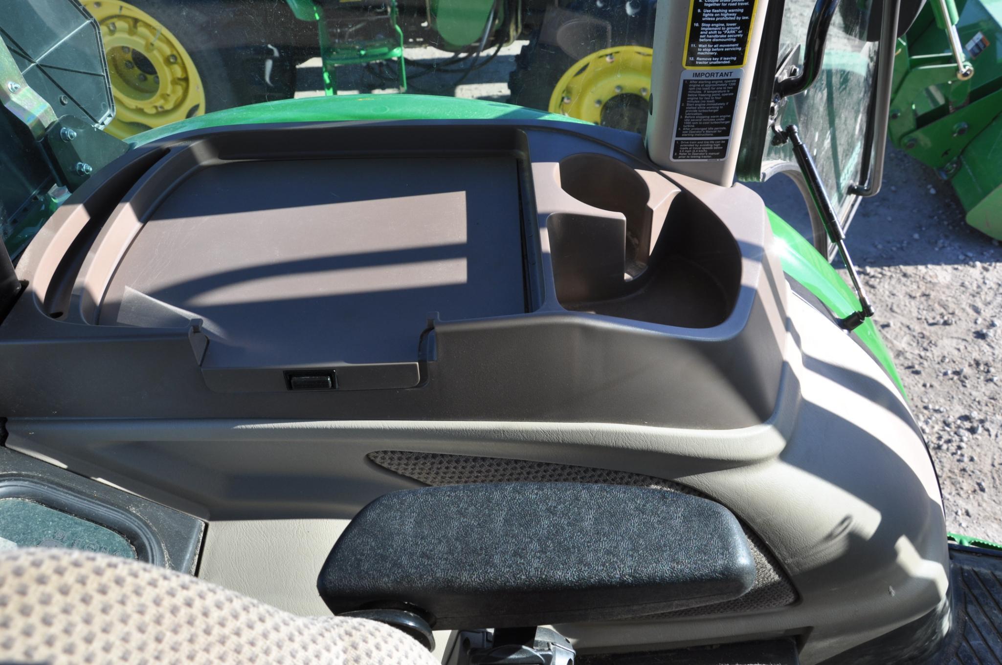 2014 John Deere 5085E MFWD tractor w/loader