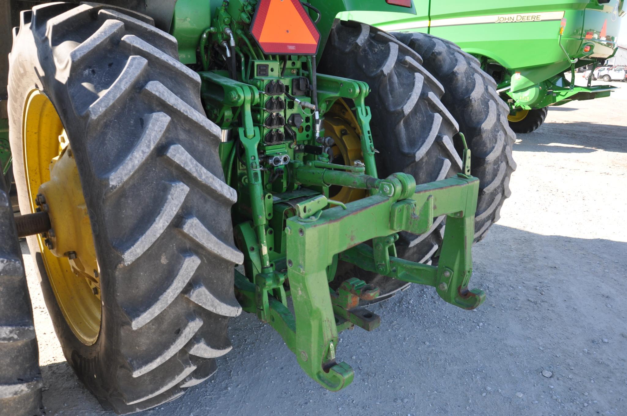 2003 John Deere 7920 MFWD tractor