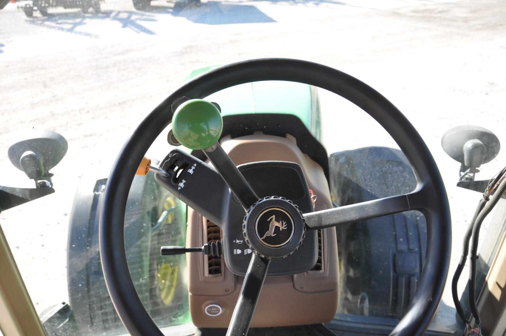 2003 John Deere 7920 MFWD tractor