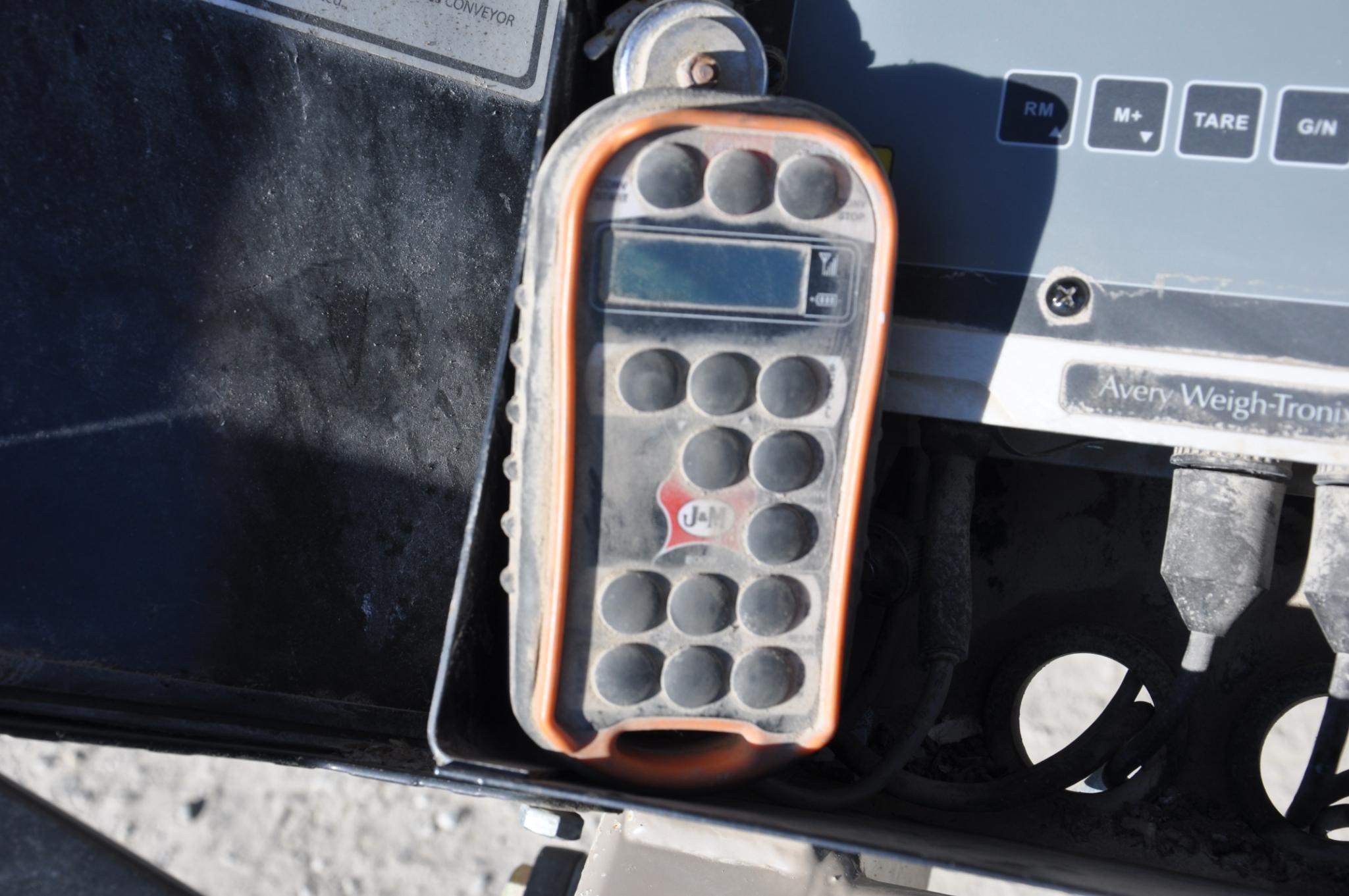 2014 J&M 375ST seed tender