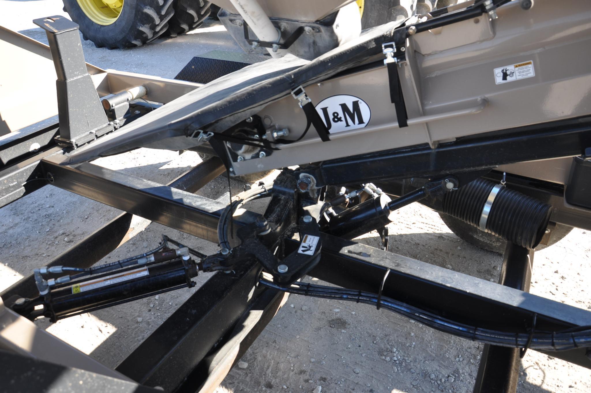 2014 J&M 375ST seed tender