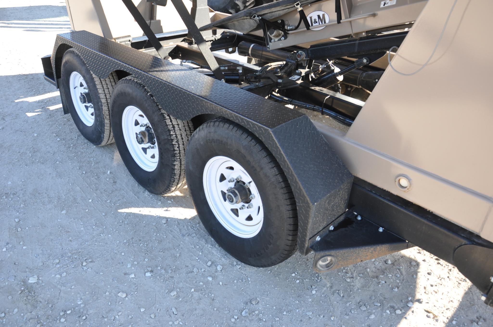 2014 J&M 375ST seed tender