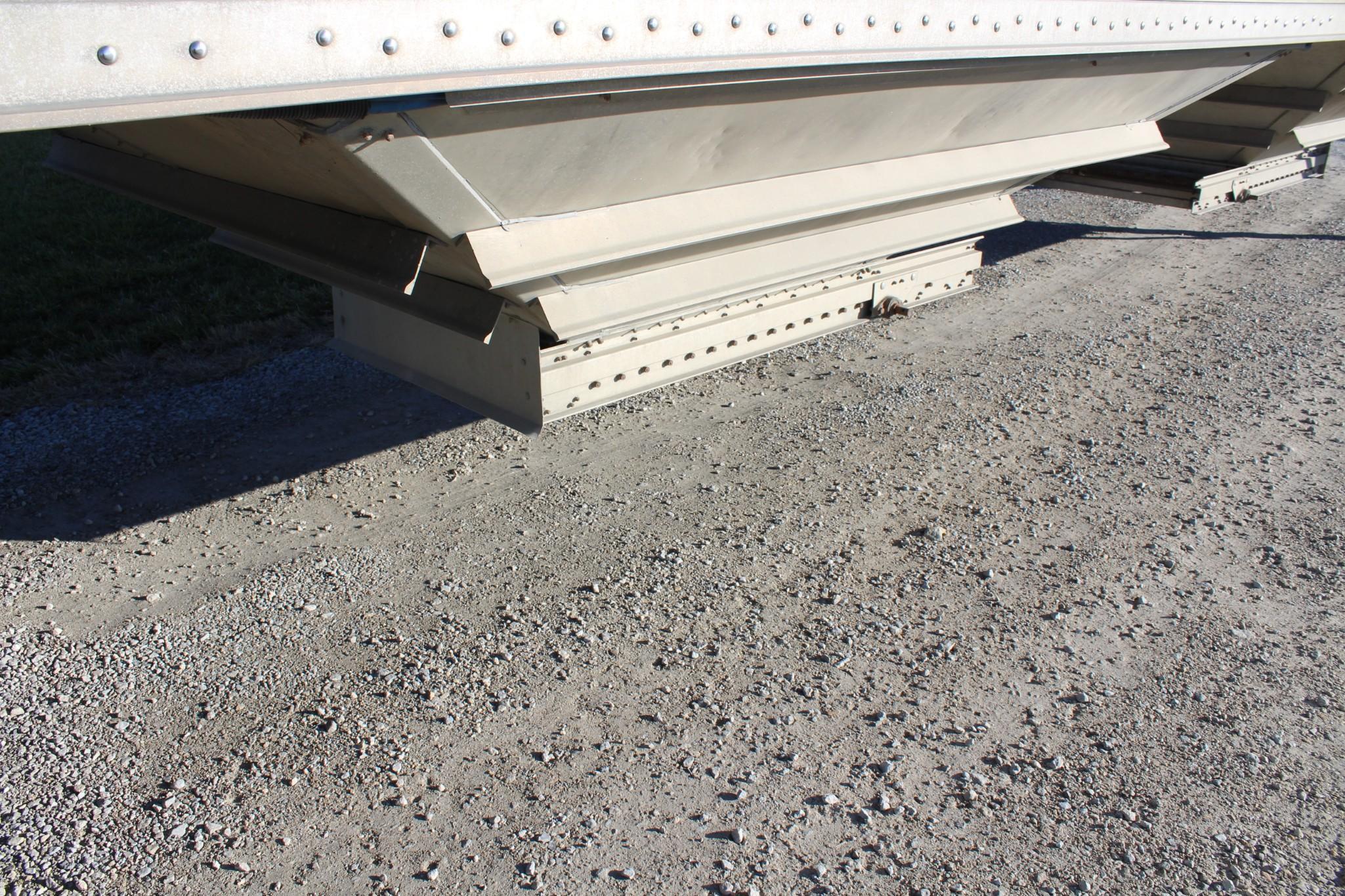 2008 Wilson 42' aluminum hopper bottom trailer