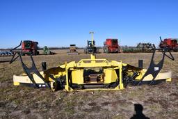 2011 John Deere 770 SPFH 10 row rotary silage head
