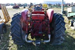 International 340 utility 2wd tractor