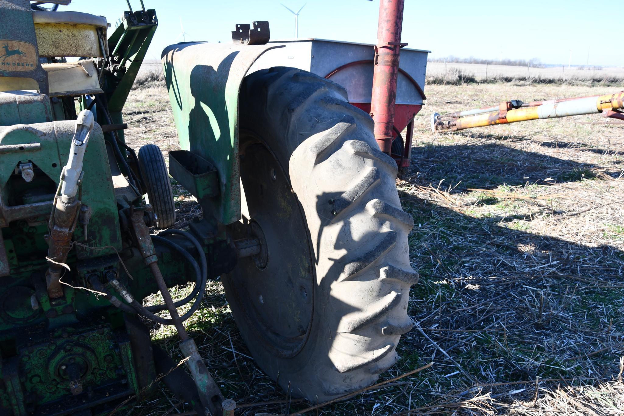 John Deere 3010 wide front 2wd tractor