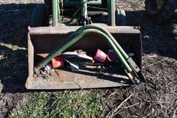 John Deere 3010 wide front 2wd tractor