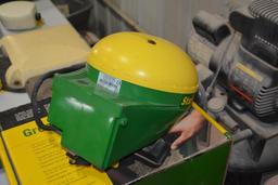 John Deere StarFire iTC receiver