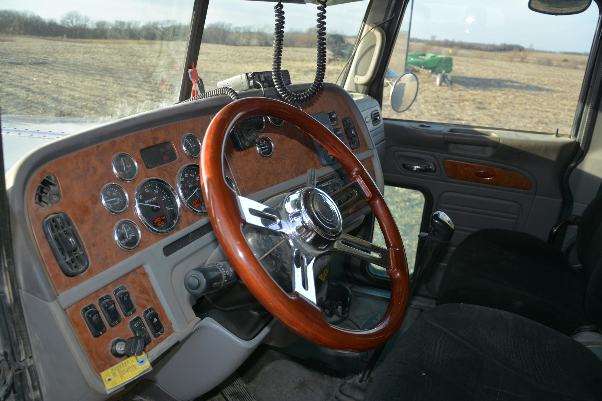 2007 Peterbilt 379 semi