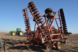 Massey Ferguson 820 34' disk