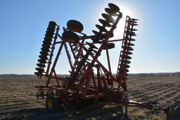 Massey Ferguson 820 34' disk