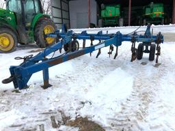 Blu-Jet SubTiller II 7-shank pull-type inline ripper