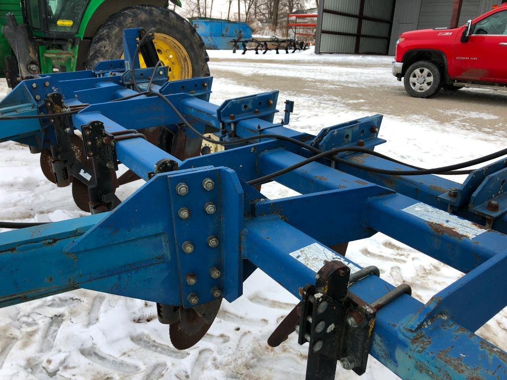 Blu-Jet SubTiller II 7-shank pull-type inline ripper