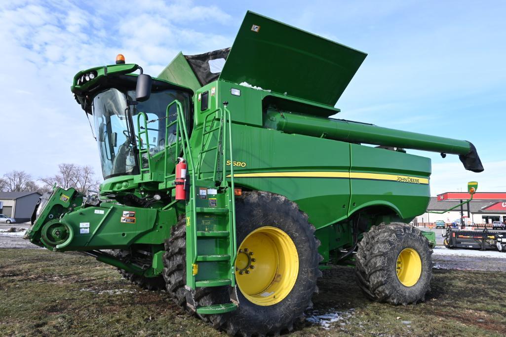 2012 John Deere S680 4wd combine