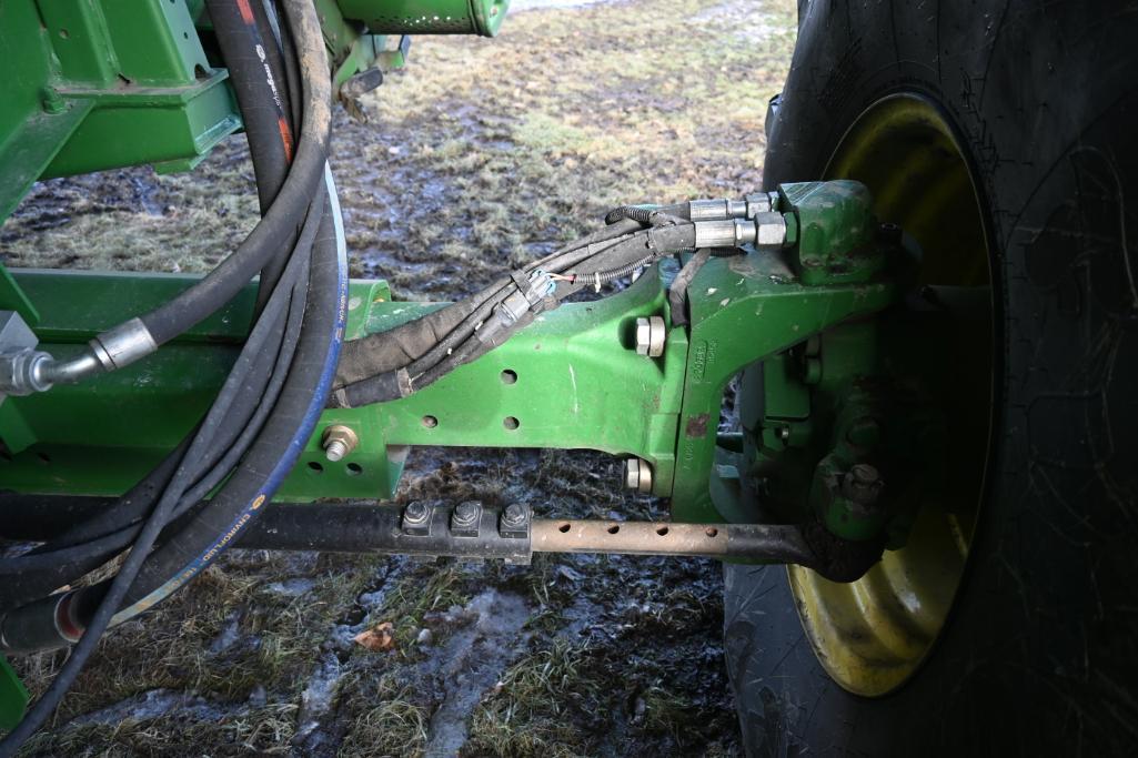 2012 John Deere S680 4wd combine