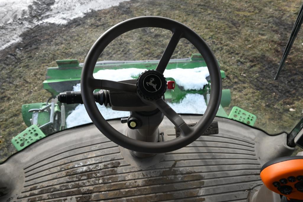 2012 John Deere S680 4wd combine