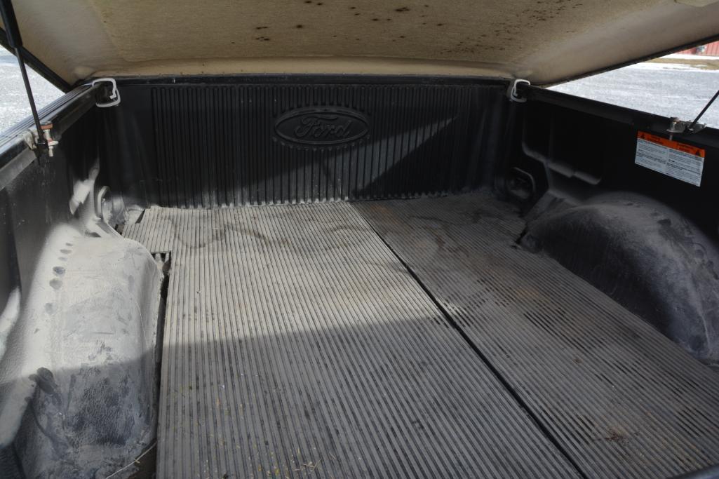 2001 Ford F-150 XLT pickup