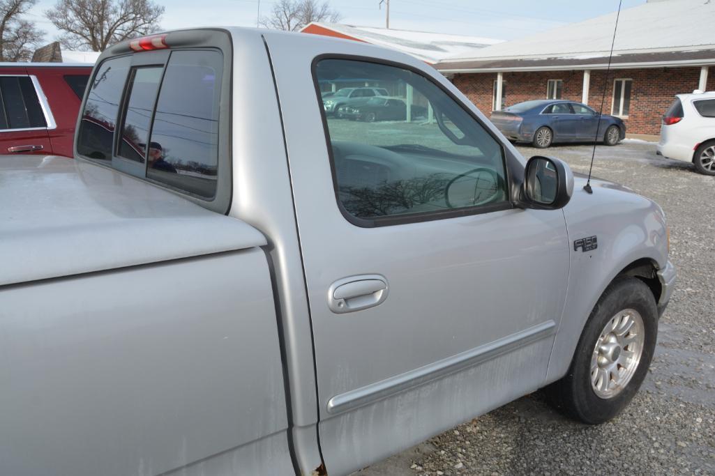 2001 Ford F-150 XLT pickup