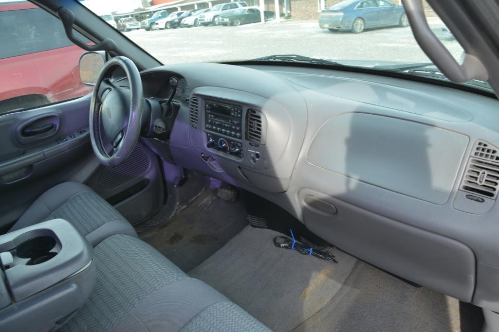 2001 Ford F-150 XLT pickup