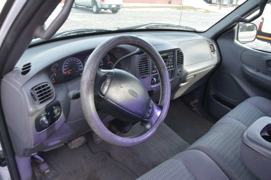 2001 Ford F-150 XLT pickup