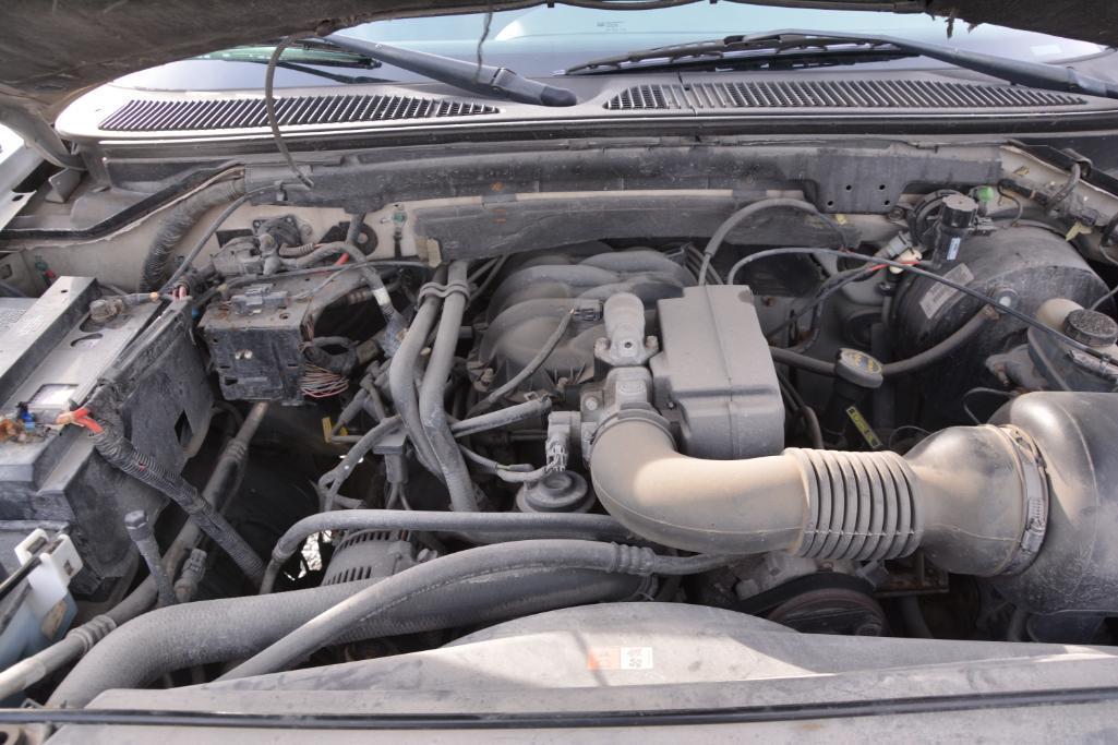 2001 Ford F-150 XLT pickup